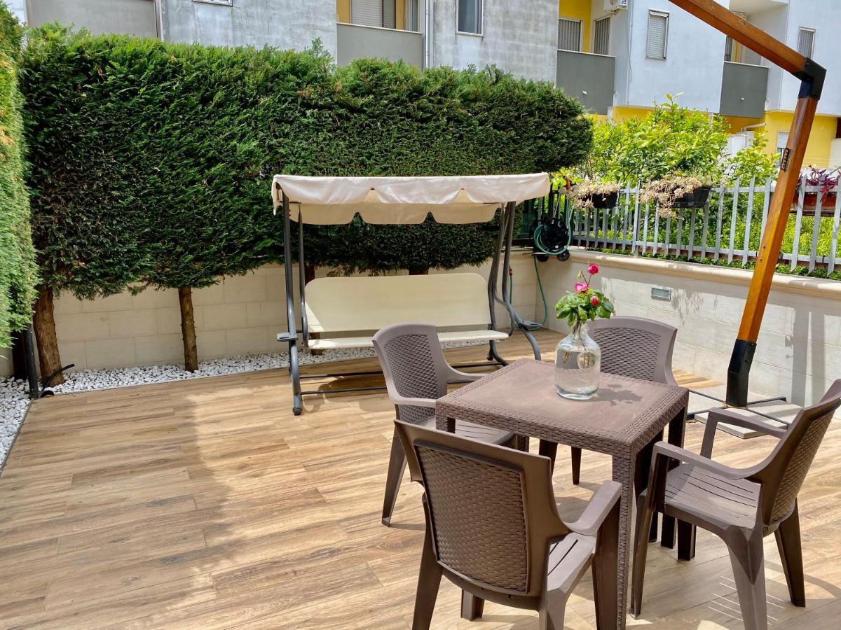 Menouno House Apartment Crispiano Exterior photo