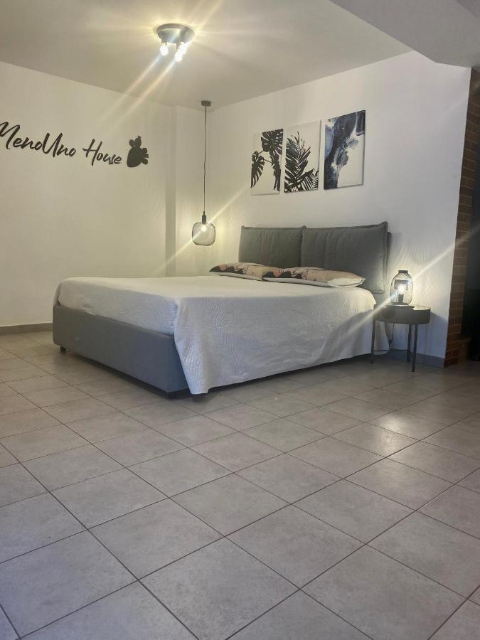 Menouno House Apartment Crispiano Exterior photo